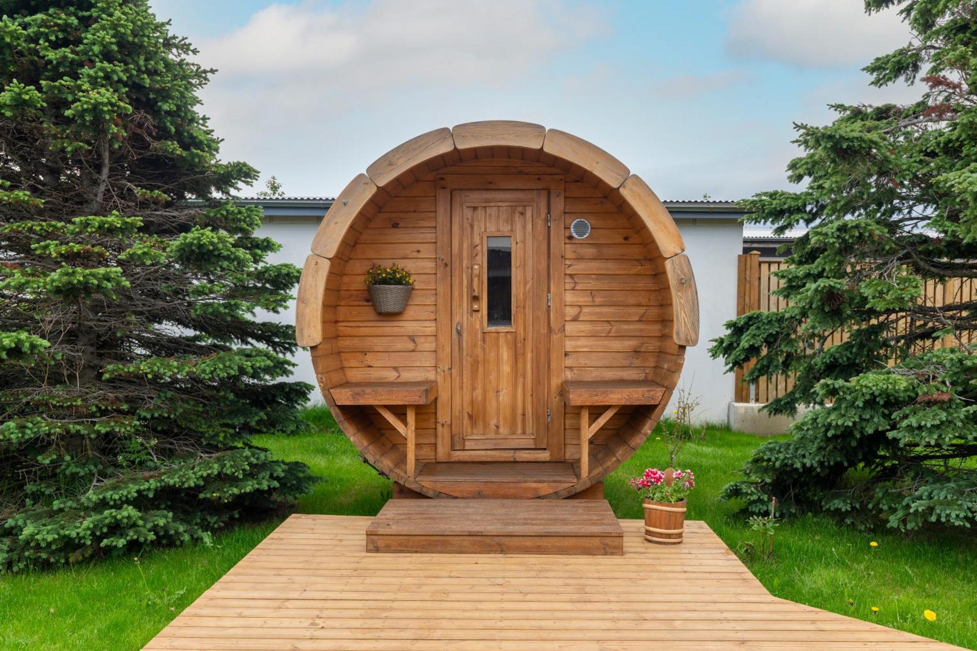 Tunfifill Guesthouse - Free Hot Tub And Sauna, Cozy And Quiet Хваммстанги Экстерьер фото